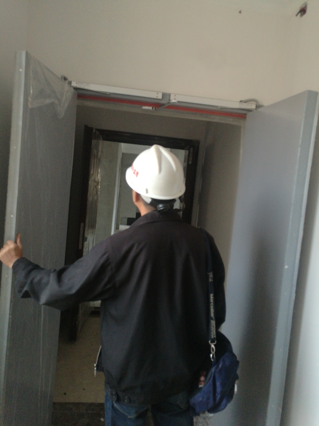 電動(dòng)閉門(mén)器 電動(dòng)閉門(mén)器